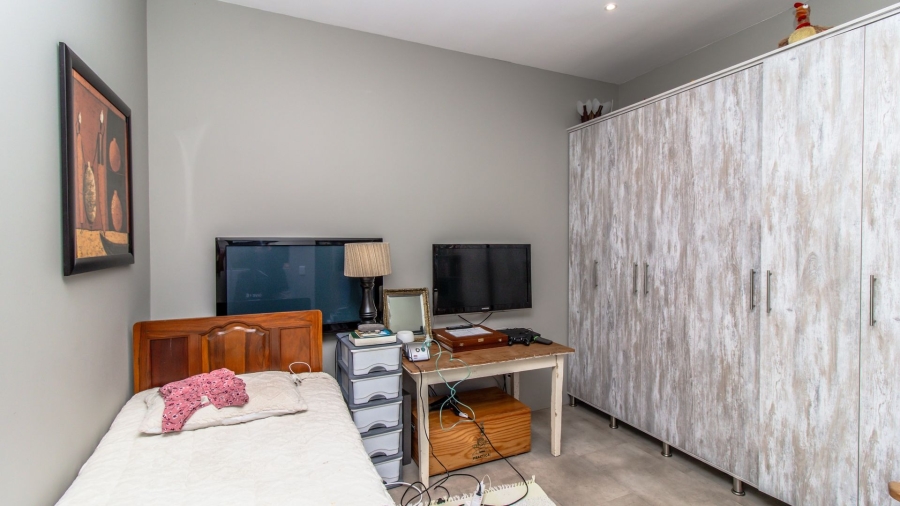 9 Bedroom Property for Sale in Onrus Western Cape